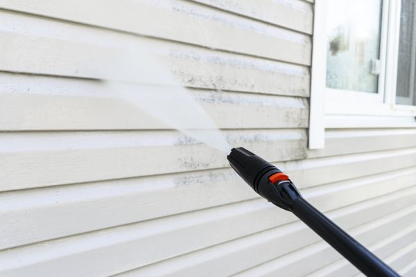 Cost of House Soft Washing in Simi Valley