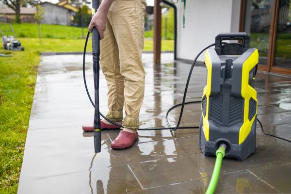 Cost of Porch Pressure Washing in Simi Valley