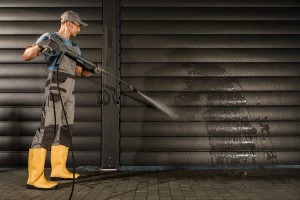 Cost of Garage Power Washing in Simi Valley