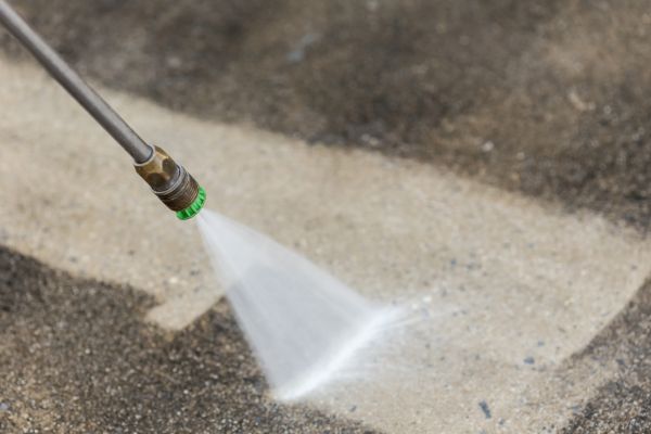 Cost of Garage Floor Power Washing in Simi Valley