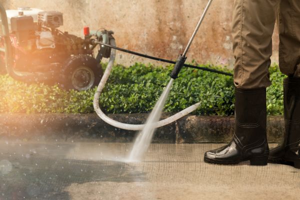Cost of Concrete Washing in Simi Valley