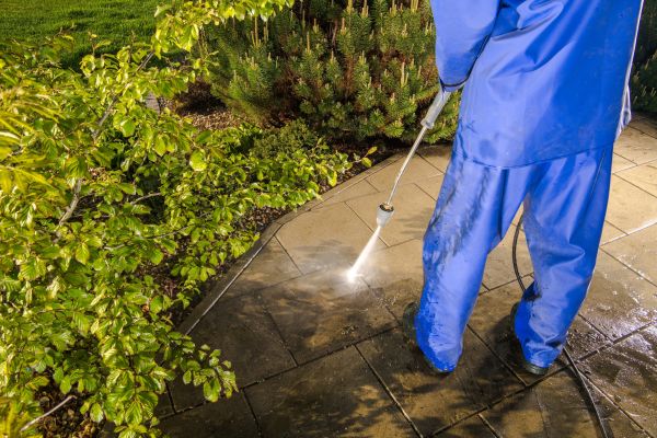 Cost of Hardscape Cleaning in Simi Valley