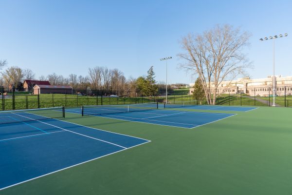 Cost of Tennis Court Cleaning in Simi Valley