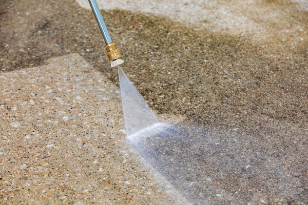 Cost of Driveway Pressure Cleaning in Simi Valley