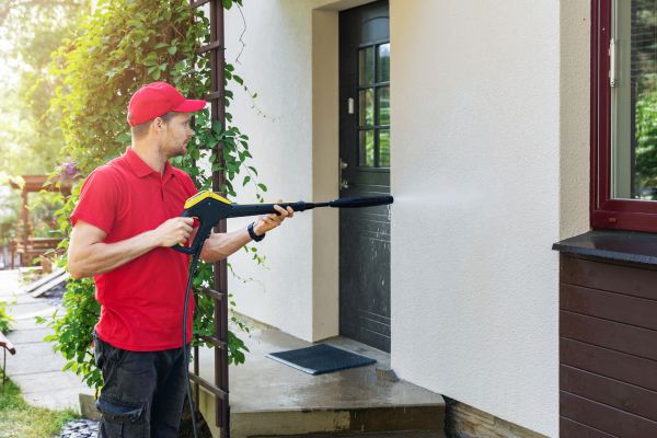 Cost of Building Exterior Cleaning in Simi Valley