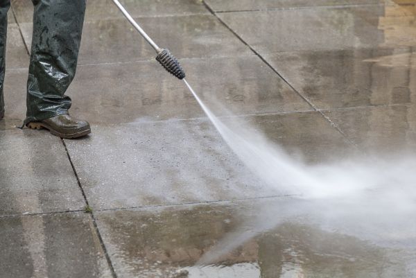Cost of Walkway Power Washing in Simi Valley