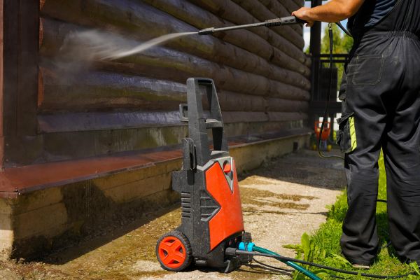 Cost of Wood House Exterior Cleaning in Simi Valley