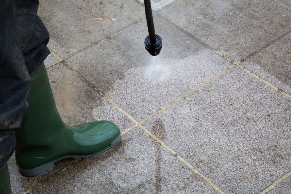 Cost of Industrial Pressure Cleaning in Simi Valley