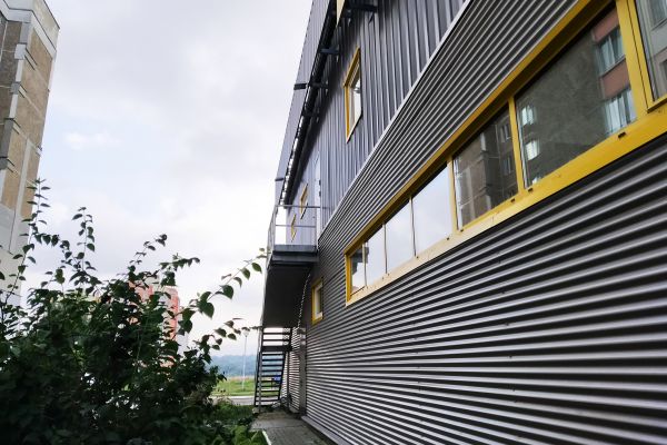 Cost of Aluminum Siding Cleaning in Simi Valley