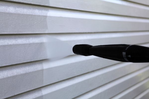 Cost of Condo Siding Power Washing in Simi Valley