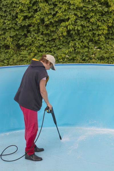 Cost of Pool Pressure Washing in Simi Valley