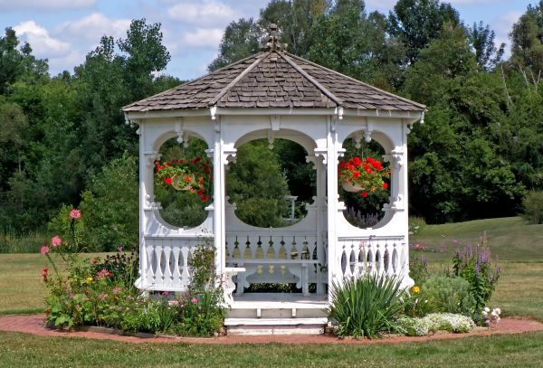 Cost of Gazebo Cleaning in Simi Valley