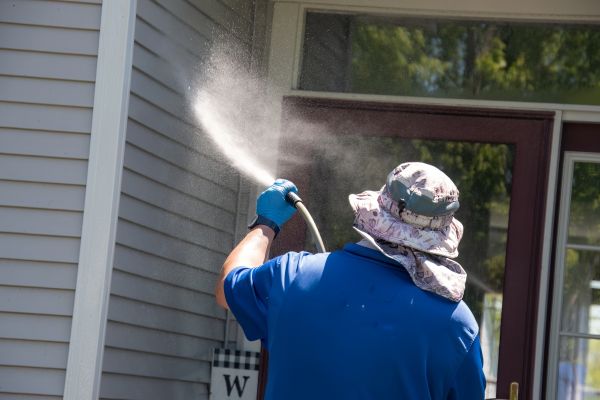 Cost of Siding Pressure Washing in Simi Valley